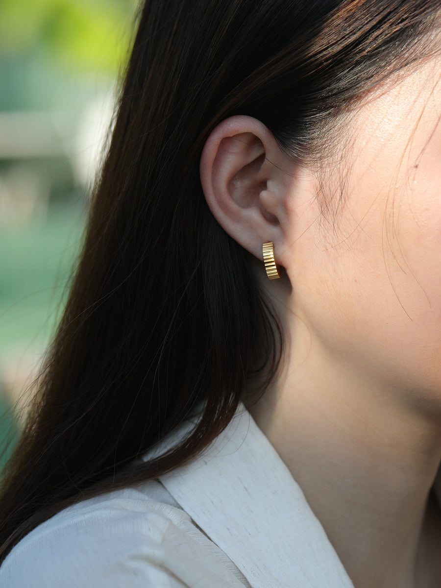 Bold Fluted Hoops
