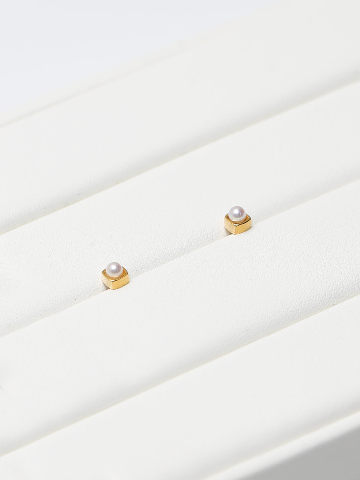 Lustrous Freshwater Pearl STUDS