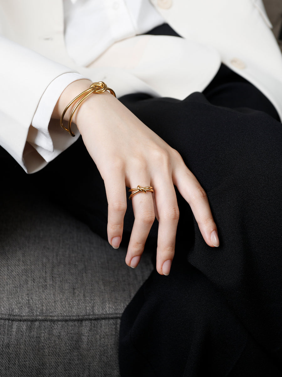 Eternal Knot Ring