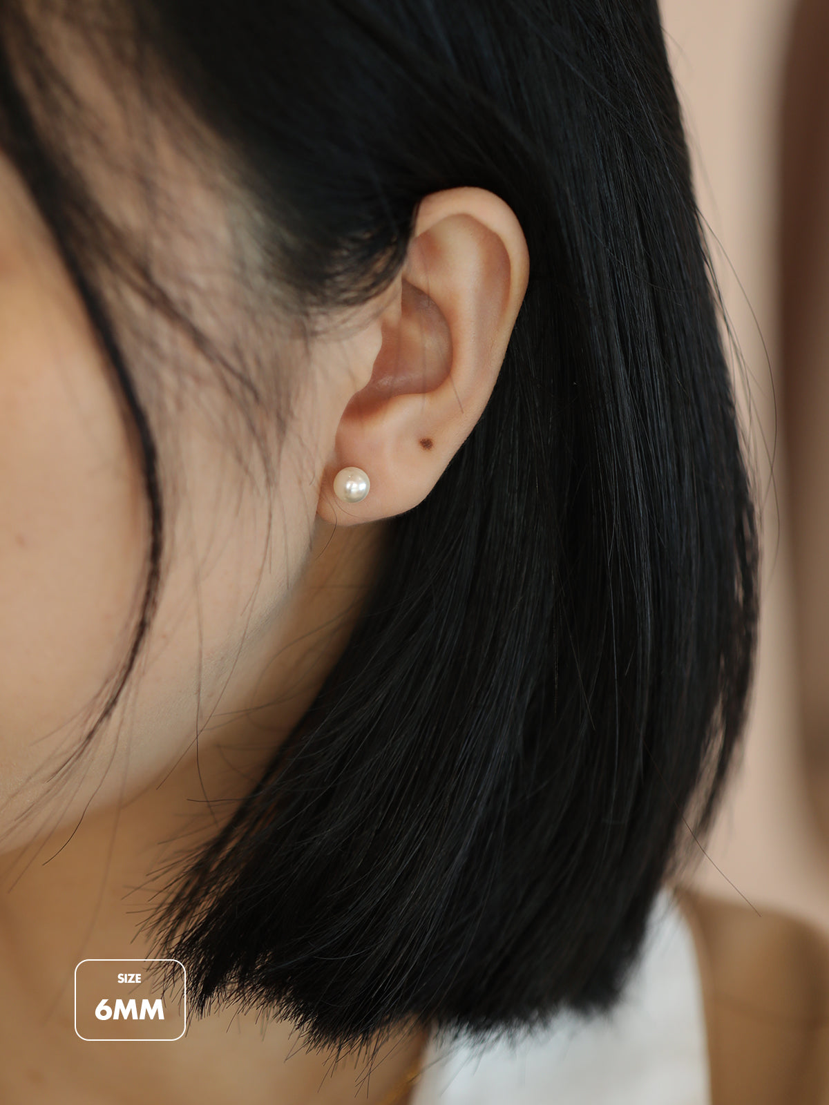 Essential Pearl Studs