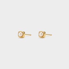 Lustrous Freshwater Pearl Studs