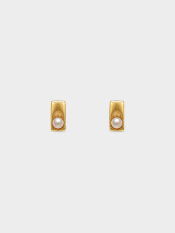 Lustrous Pearl Tag Earrings