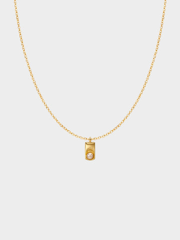 Lustrous Pearl Tag Necklace