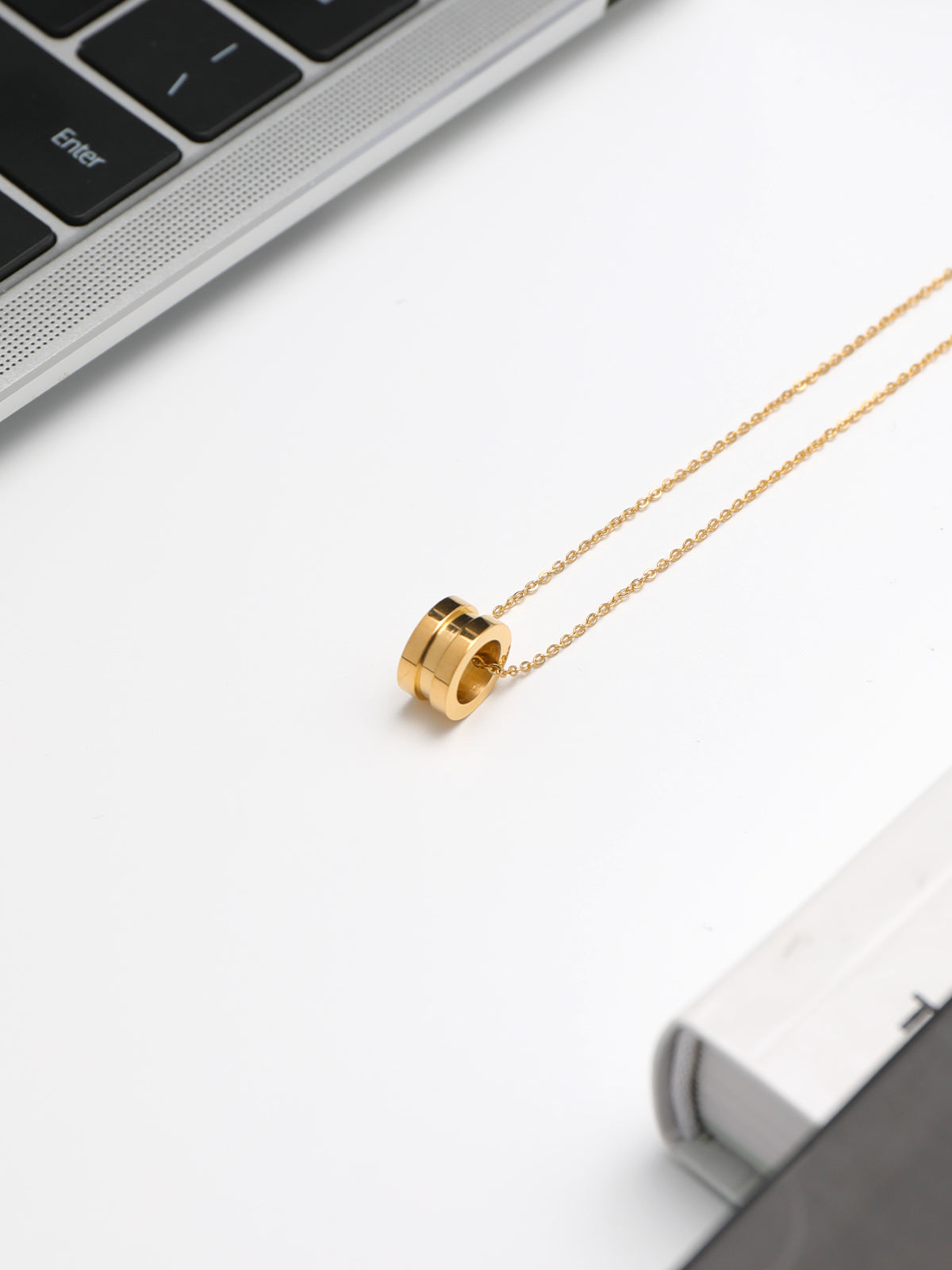 Gilded Fluted Necklace