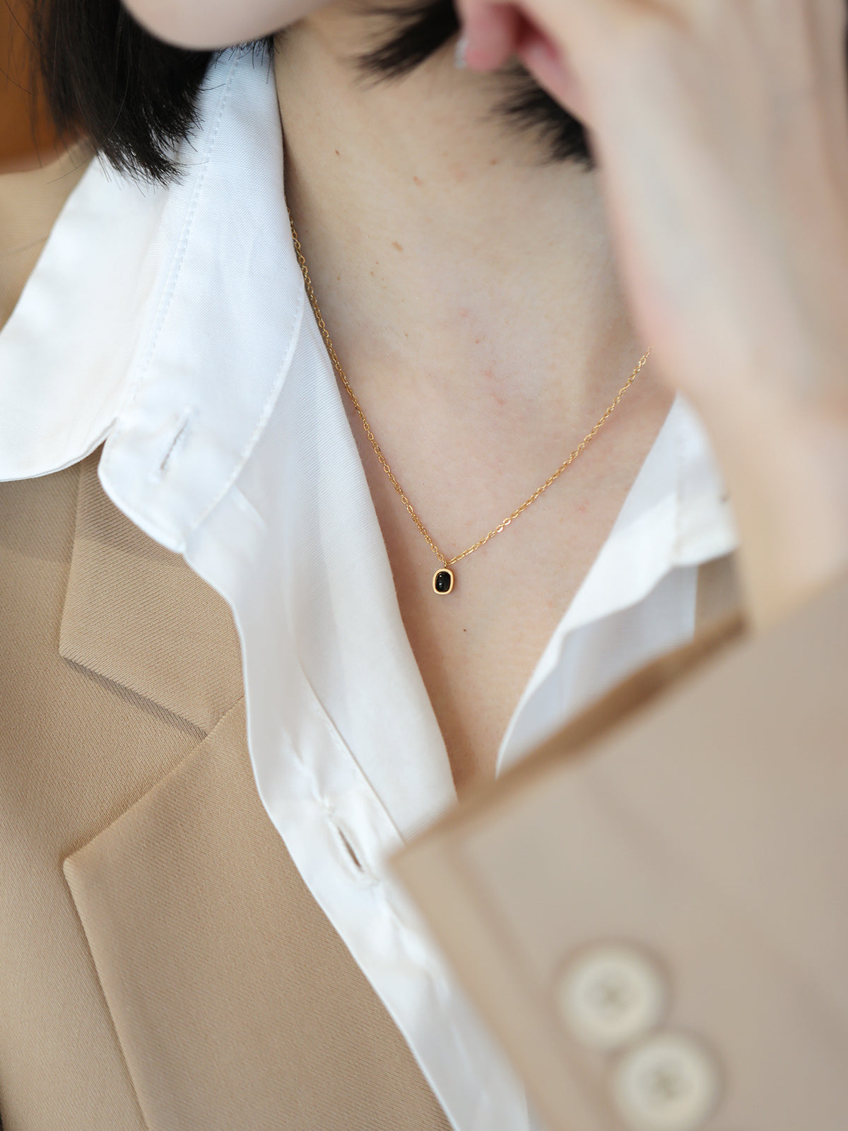 Noir Onyx Bezel Necklace