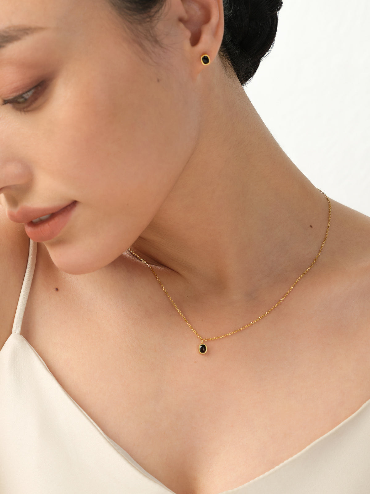 Noir Onyx Bezel Necklace