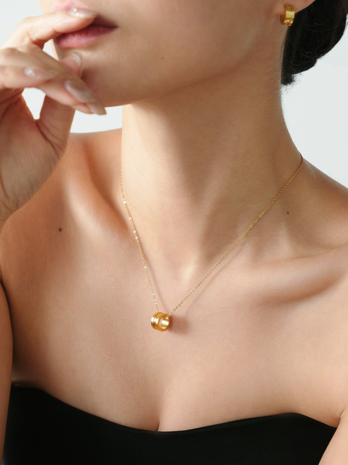 Gilded Fluted Necklace