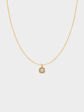 Luminous Pearl Bezel Necklace