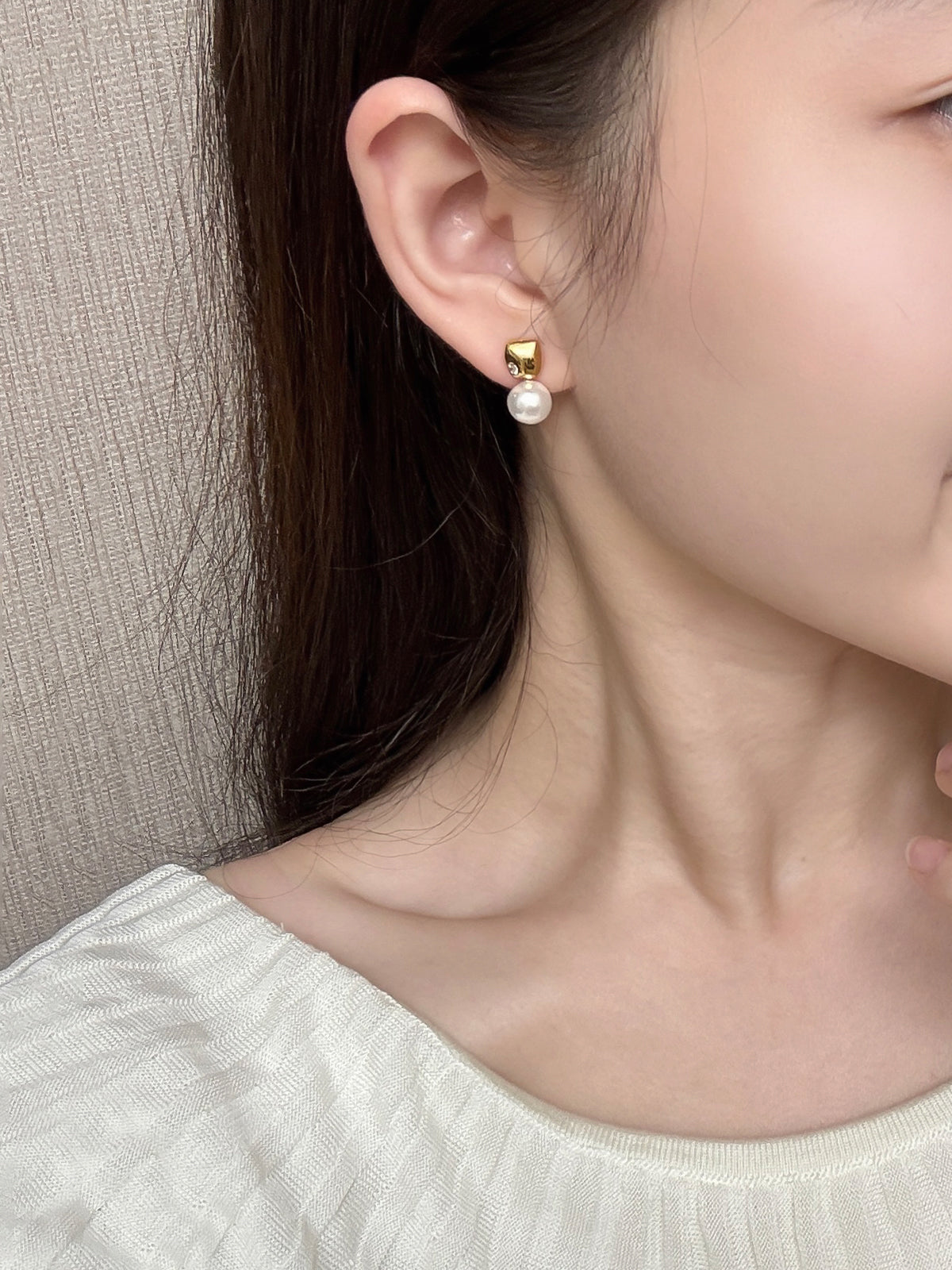 JUDY Girl-Retro Pearl Studs 2