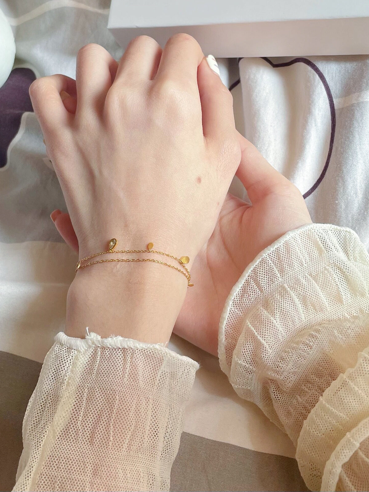 JUDY Girl-Layered Teardrop Crystal Bracelet