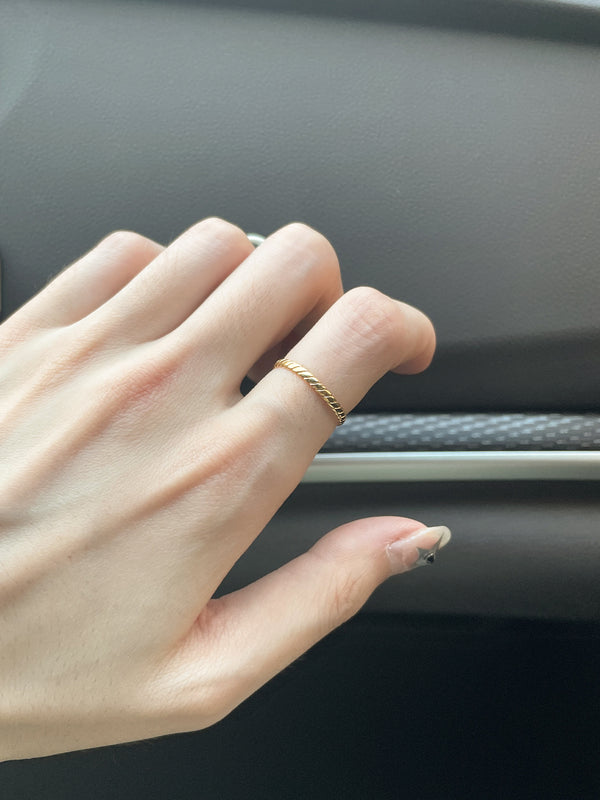 Twisted Rope Open Ring