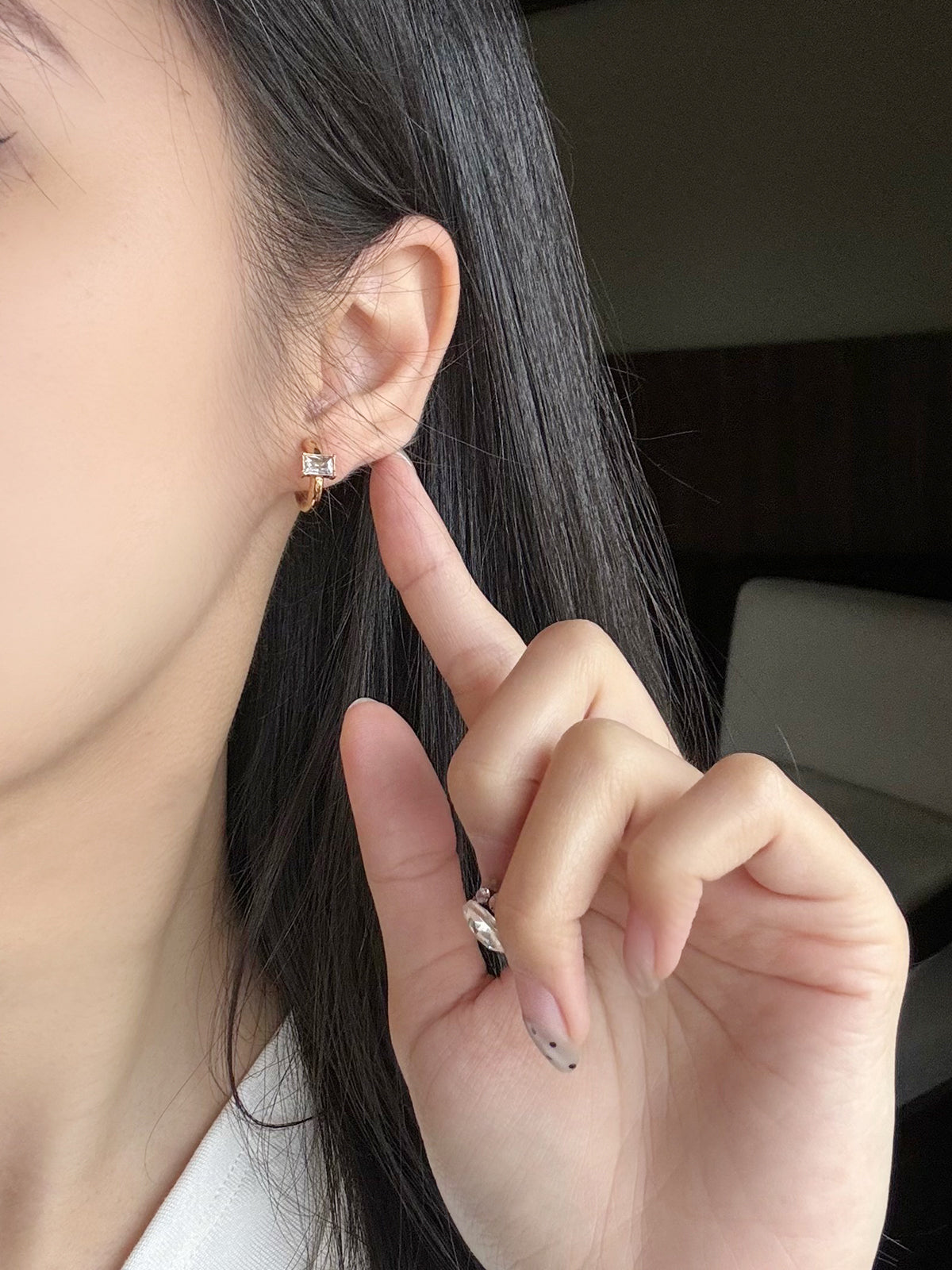JUDY Girl-Radiant Crystal Clip-On Hoops