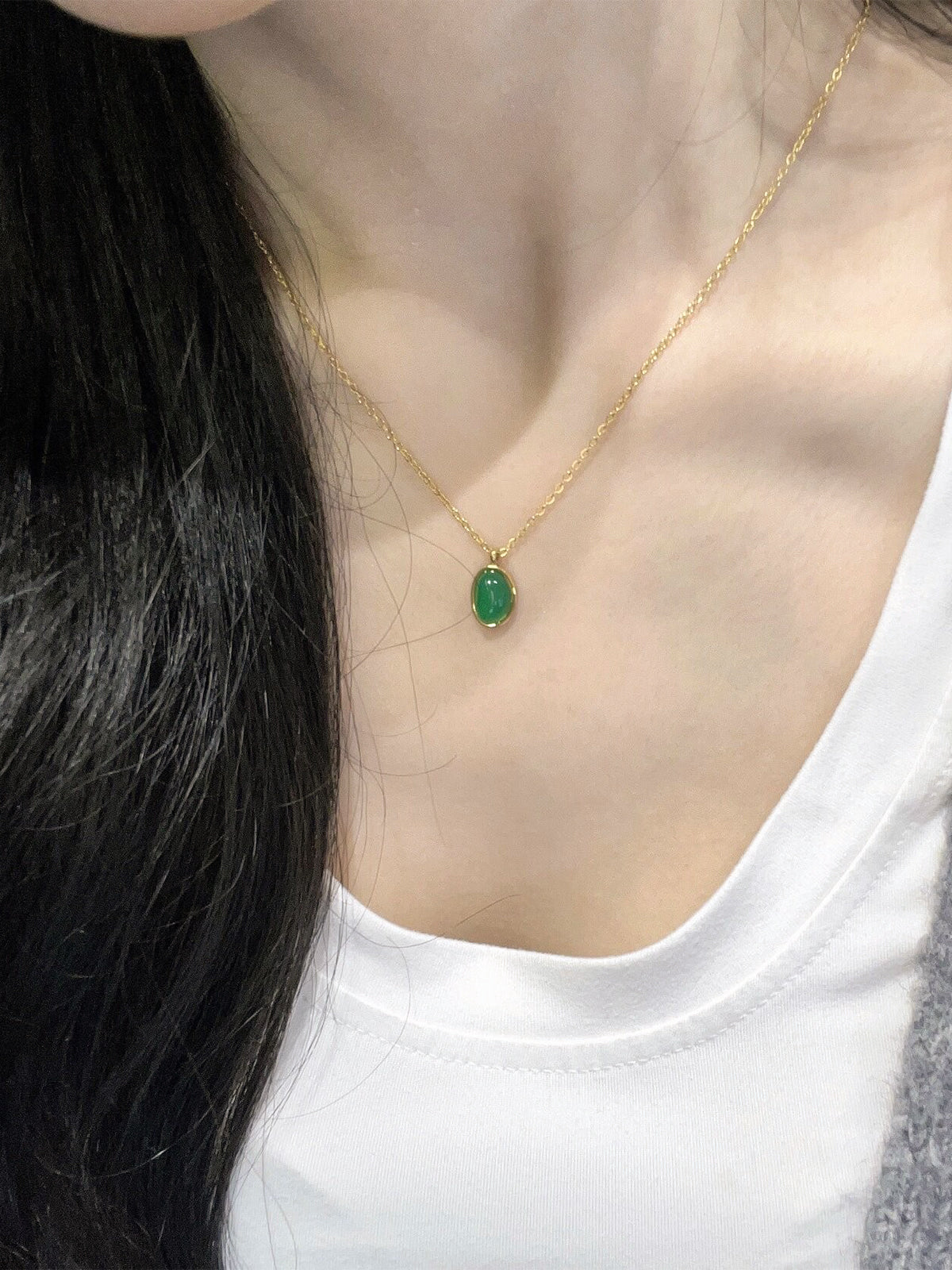 JUDY Girl-Serene Green Chalcedony Necklace